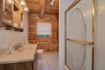 En-suite with Tub/Shower Combination